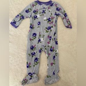 Super cozy Carter’s fleece 12m footed sleeper